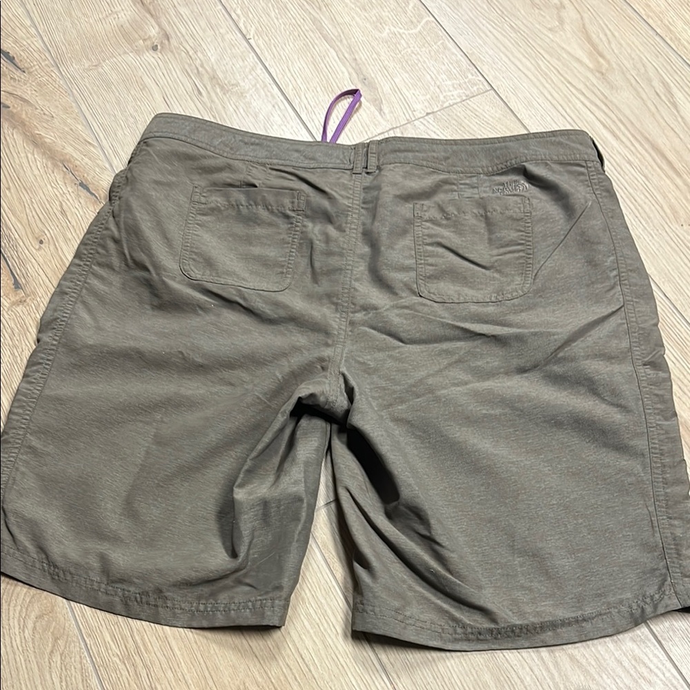 The North Face Women's Horizon 2.0 Roll-Up Shorts - Picture 6 of 7
